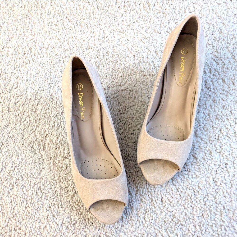 Dream Pairs Susan Peep Toe Beige Pumps Sz 7.5